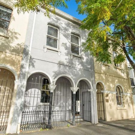 Victorian Terrace In The Heart Of It All! Melbourne Exterior photo