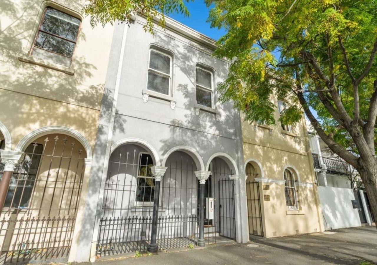 Victorian Terrace In The Heart Of It All! Melbourne Exterior photo