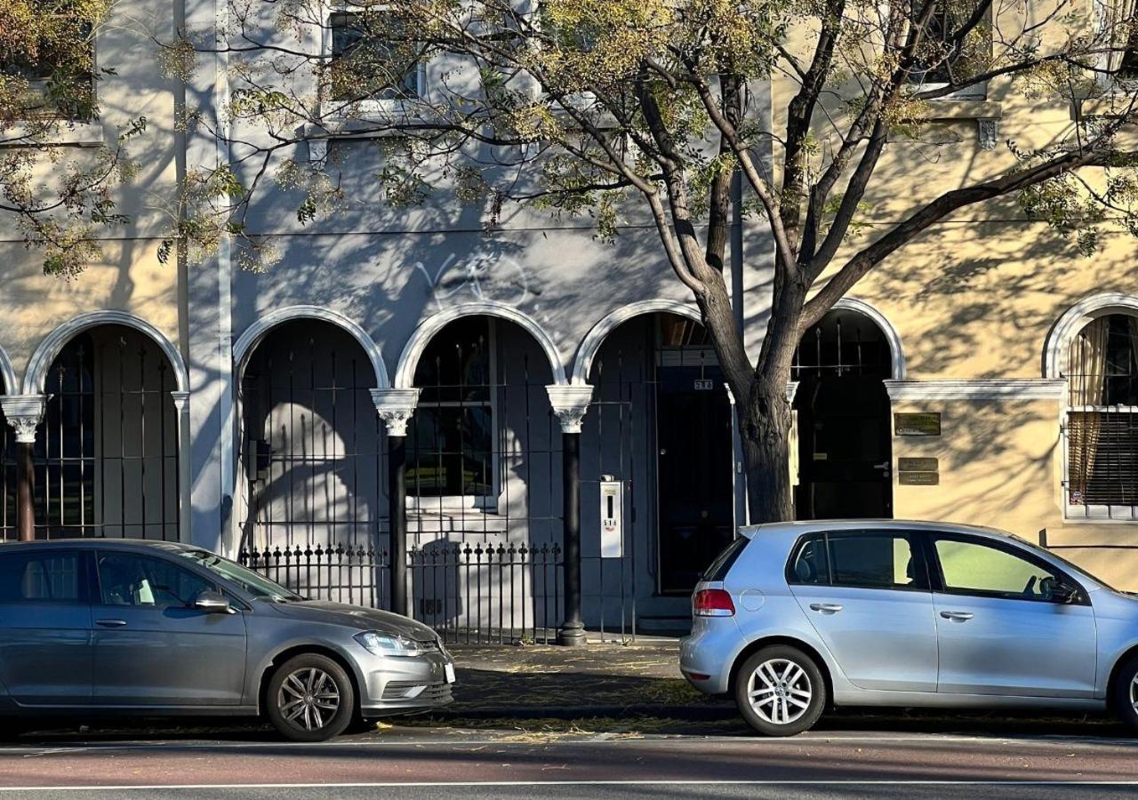 Victorian Terrace In The Heart Of It All! Melbourne Exterior photo