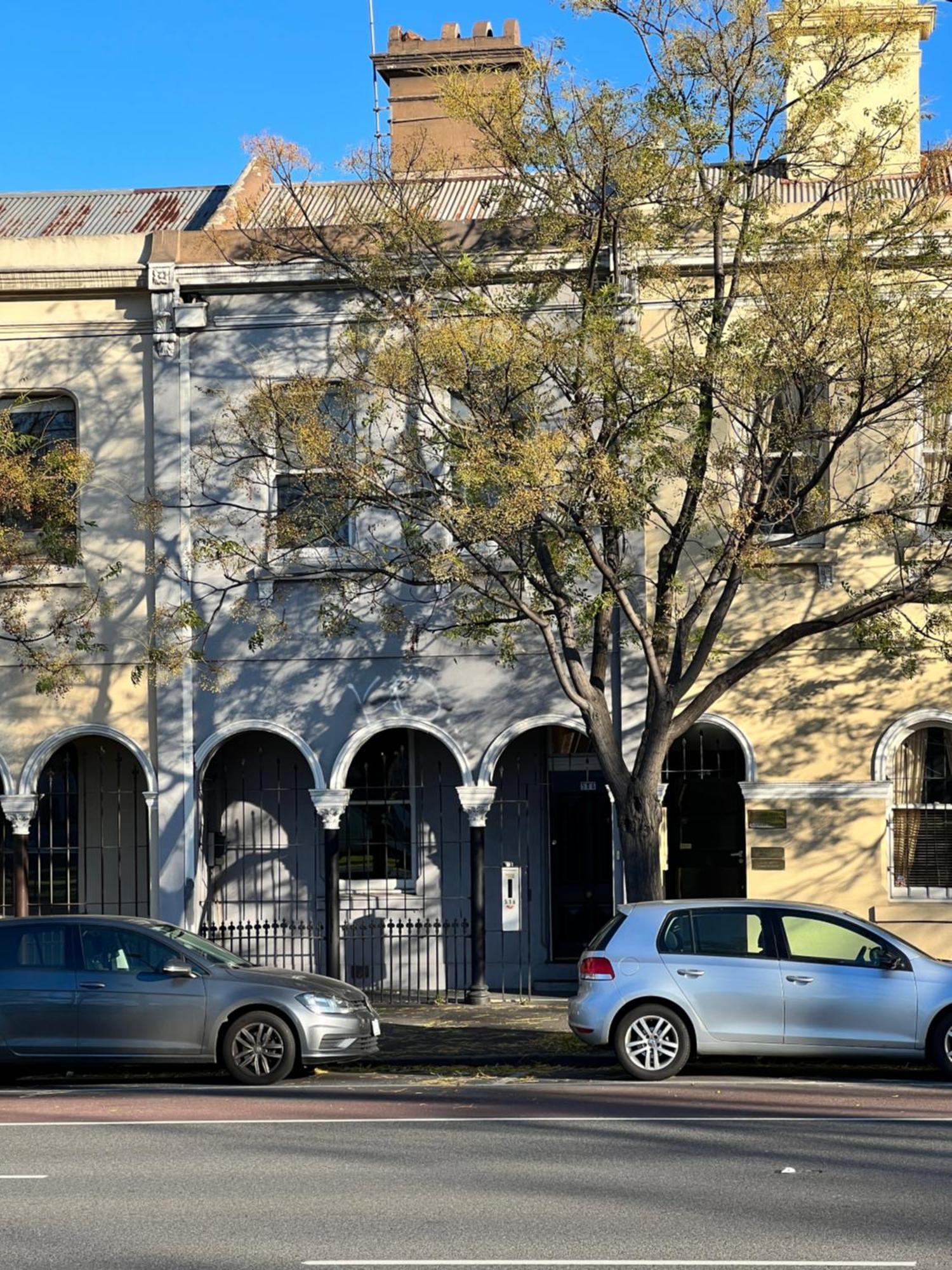 Victorian Terrace In The Heart Of It All! Melbourne Exterior photo